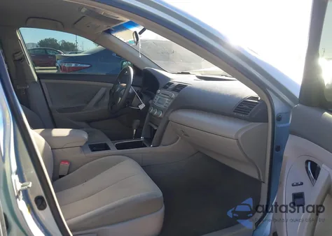 2009 Toyota Camry Le z USA, uszkodzony, nr VIN 4T1BE46K59U808226